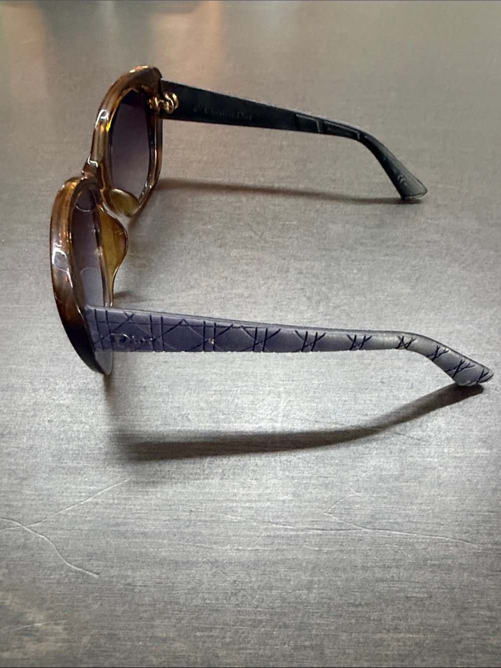 Dior Tortoiseshell Frame Sunglasses with Brown Gradient Lenses - Picture 3 of 10